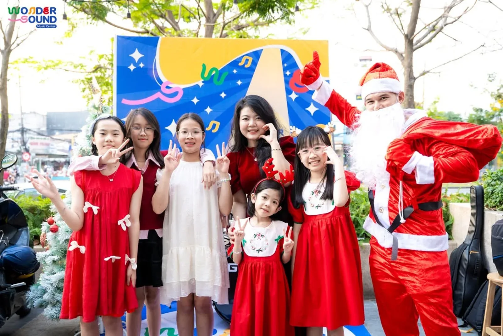 MELODY OF JOY - GIAI ĐIỆU CỦA NIỀM VUI
