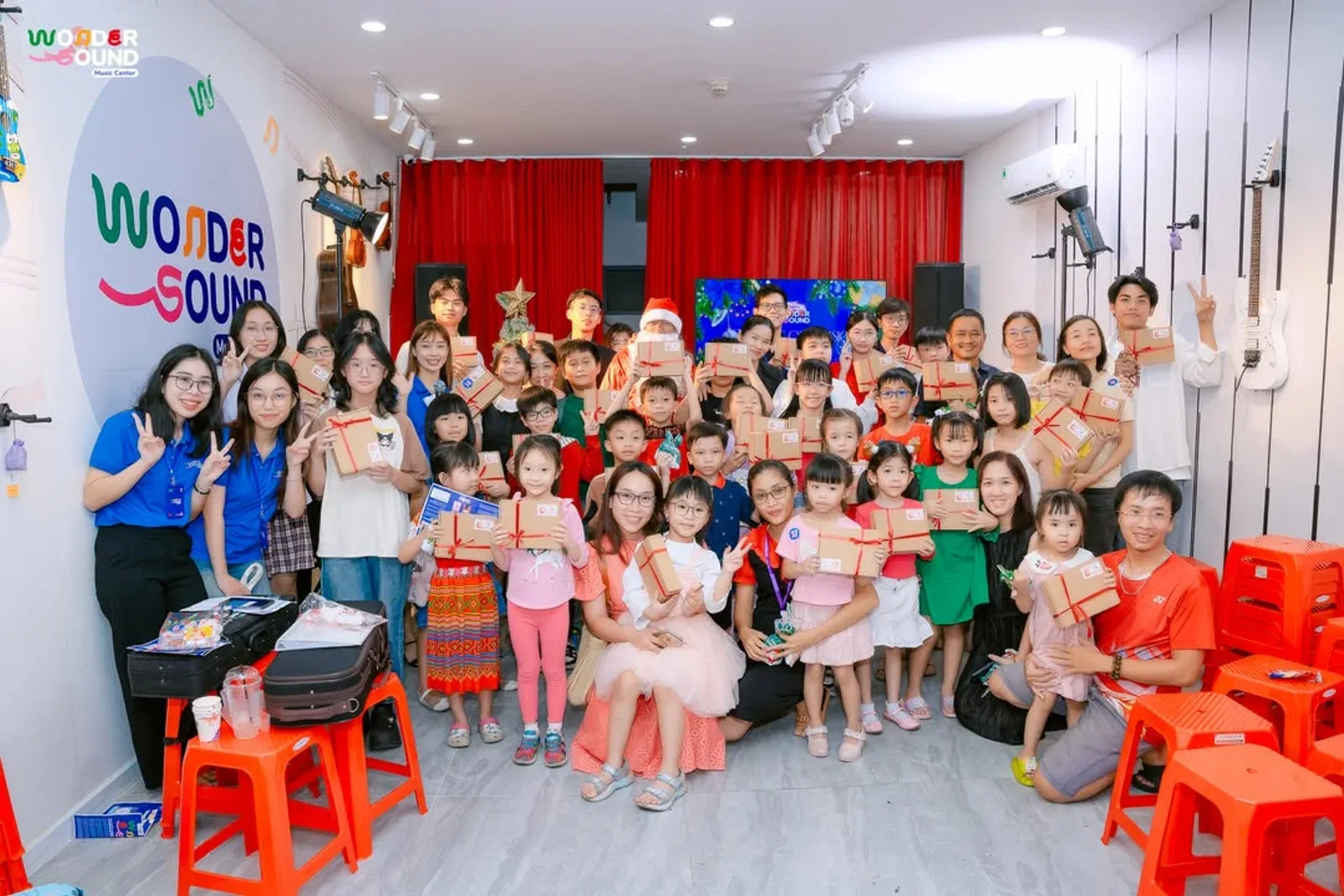 THE GIFT OF MUSIC – MÓN QUÀ ÂM NHẠC!